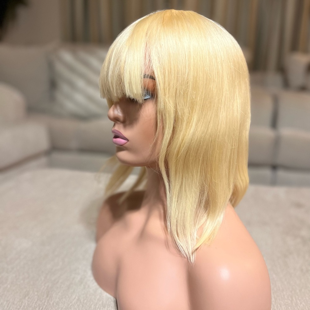 Wig - Picture 4 of 6